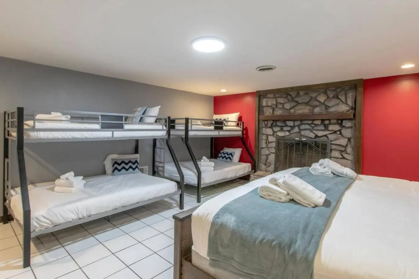 Ultra Nashville Super Spot With Pool Holiday home